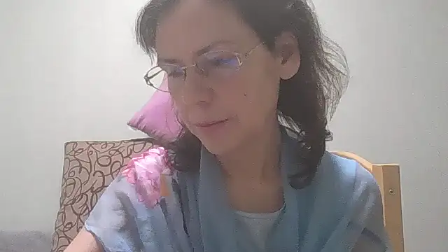 HollyJewel online show from 01-21-25, 06:12