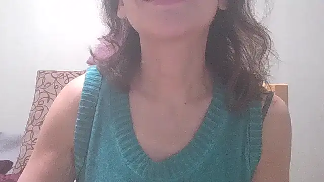 HollyJewel online show from 02-26-25, 05:28