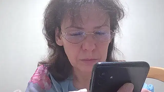 HollyJewel online show from 03-12-25, 04:46