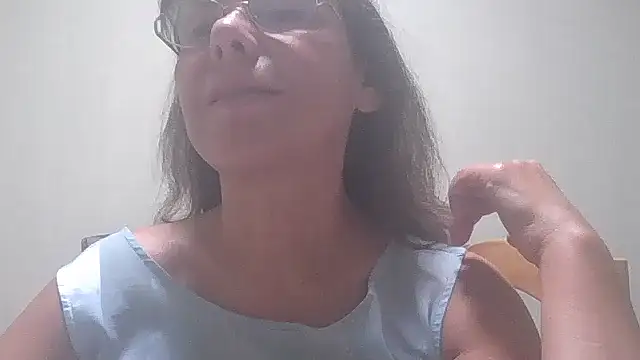 HollyJewel online show from 09-15-25, 04:40