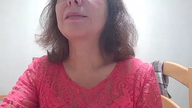 HollyJewel online show from 10-23-25, 04:50