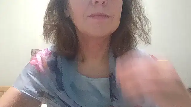 HollyJewel online show from 11-11-25, 06:52