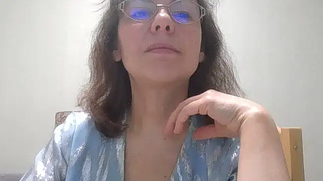 HollyJewel online show from 03-27-26, 04:51