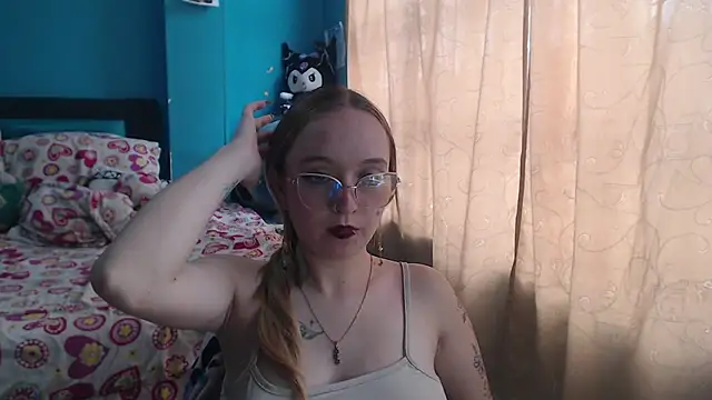 Liaroberts1 online show from 02-24-25, 03:09