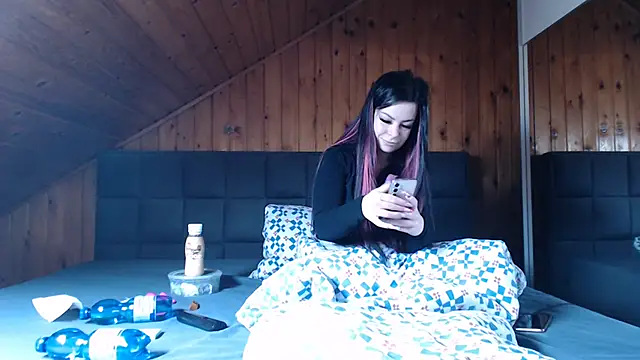 BoeseMoni1998 online show from 11-17-25, 10:54