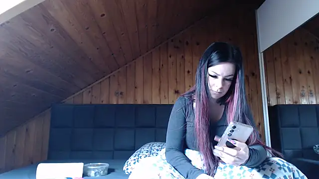 BoeseMoni1998 online show from 11-18-25, 11:03