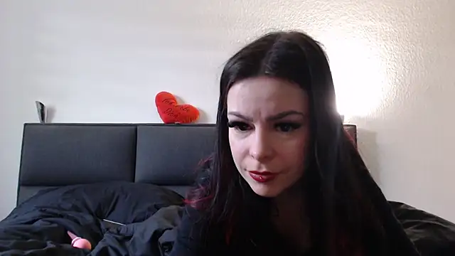 BoeseMoni1998 online show from 04-28-26, 06:29