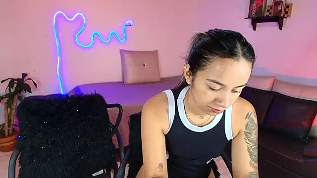 Jules n Gia online show from 02-22-25, 05:13