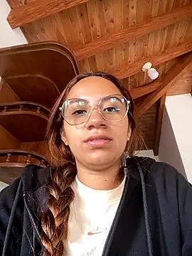 Jules n Gia online show from 09-11-25, 08:31