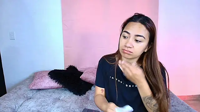 Jules n Gia online show from 11-02-25, 02:19