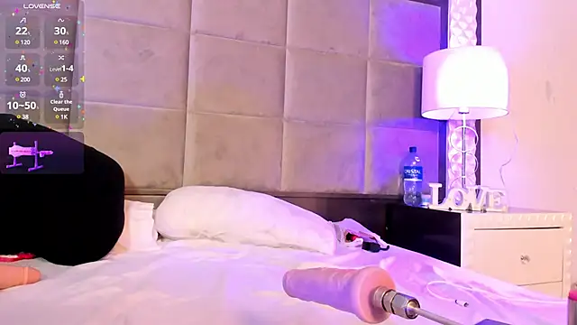 GinaParker  online show from 12-21-24, 03:14