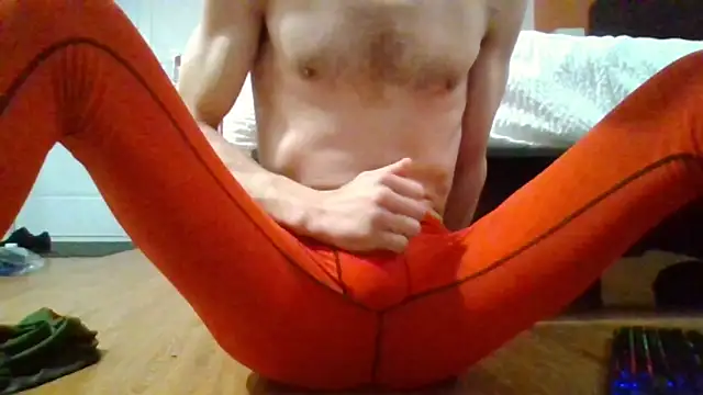 Snapshot of slendt94 chatting on 01-18-26, 07:39 slendt94 online show from 01-18-26, 07:39