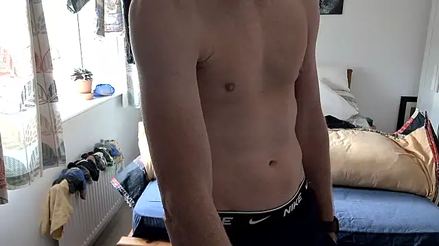 MattySubUK online show from 10-30-25, 02:18