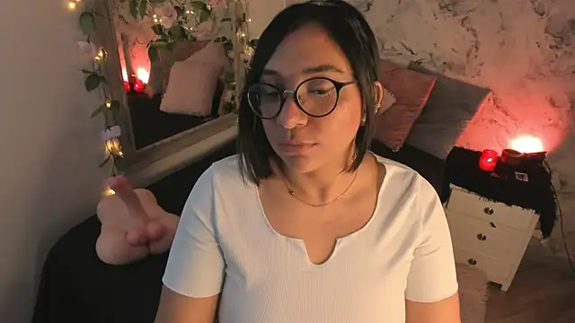 Bella desi  online show from 04-12-26, 01:16