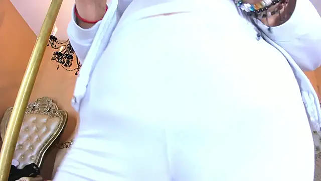 Snapshot of Celeste_Baker_ chatting on 12-13-25, 07:53 Celeste Baker online show from 12-13-25, 07:53