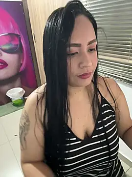 Snapshot of marta201_alfaro chatting on 03-06-25, 05:22 marta201 alfaro online show from 03-06-25, 05:22