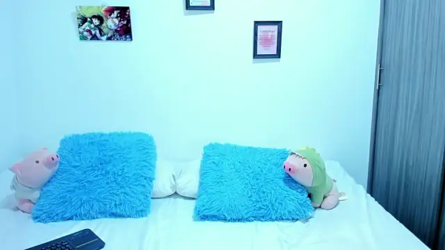 Agataowens online show from 10-24-25, 01:03