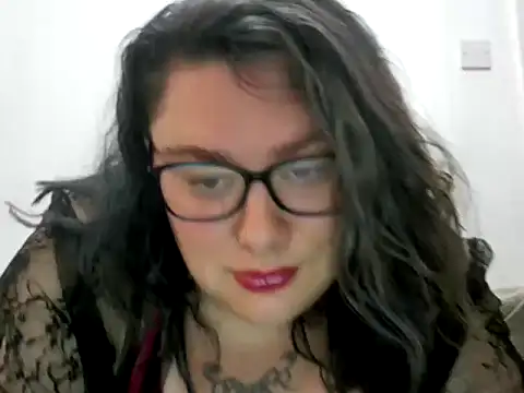 Bustycurves online show from 09-27-25, 09:53