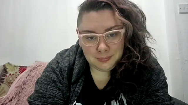 Bustycurves online show from 11-19-25, 04:12