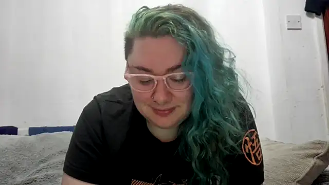 Snapshot of Bustycurves chatting on 03-10-26, 10:59 Bustycurves online show from 03-10-26, 10:59