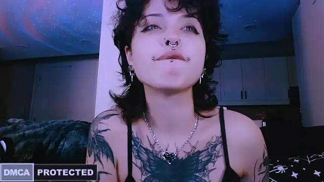 NaughtyLittleFox online show from 03-21-26, 08:41