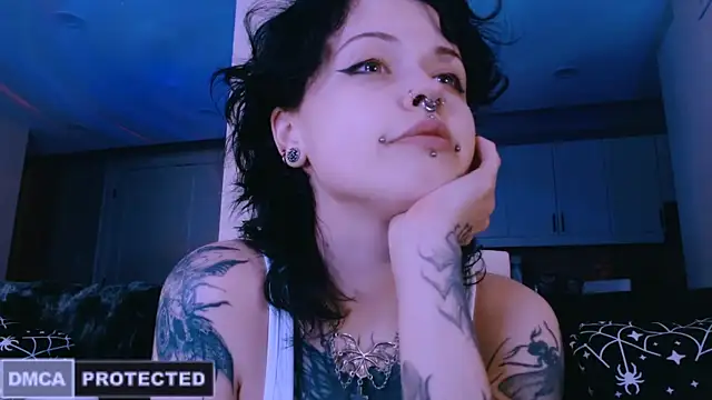 NaughtyLittleFox online show from 04-14-26, 06:52