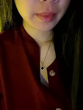 minmin2kk5 online show from 01-12-26, 04:34