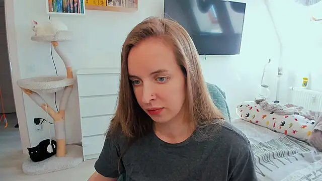 violet blue eyes online show from 06-22-26, 02:14