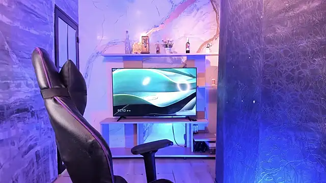 saracaball  online show from 11-07-25, 01:00