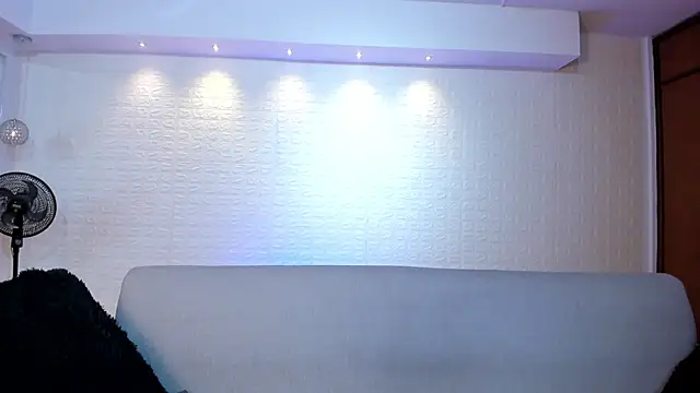 violet scott online show from 12-15-25, 10:41