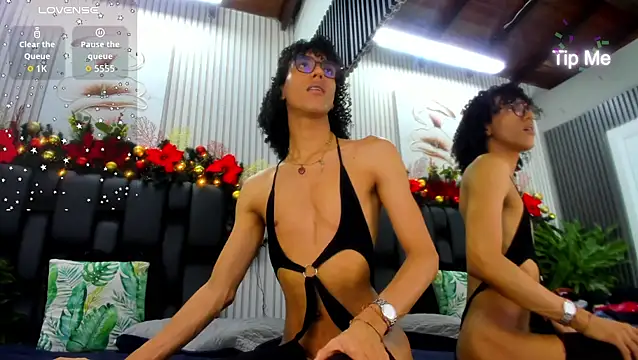 Camille Cedrik online show from 12-02-25, 07:53