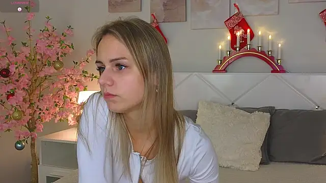 Snapshot of Wendy_D0ll chatting on 01-08-25, 03:29 Wendy D0ll online show from 01-08-25, 03:29