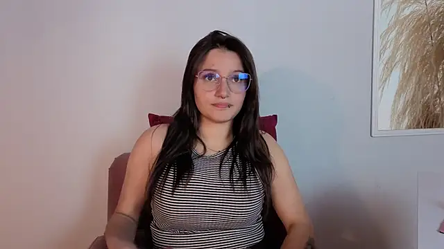 Snapshot of Elecktra_sweet chatting on 05-19-26, 07:20 Elecktra sweet online show from 05-19-26, 07:20