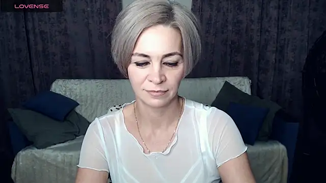 Blonde lola444 online show from 12-17-24, 07:37