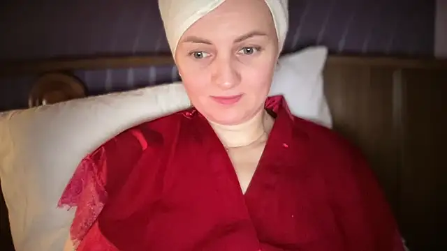 Snapshot of Viola_sweet chatting on 07-26-26, 01:47 Viola sweet online show from 07-26-26, 01:47