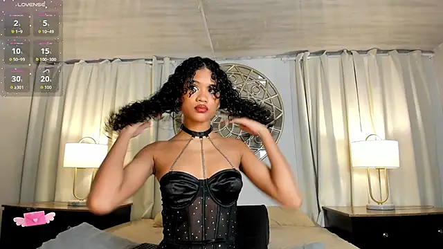 Snapshot of Aprillbrunette chatting on 07-06-26, 11:40 Aprillbrunette online show from 07-06-26, 11:40