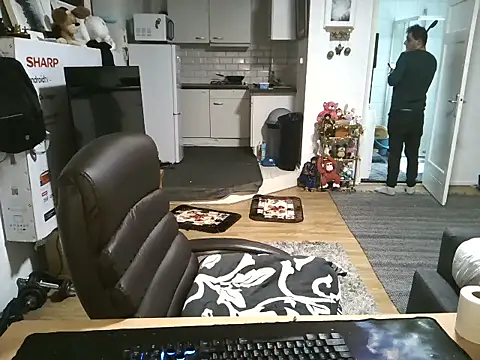 mihaimichael online show from 10-23-25, 01:32