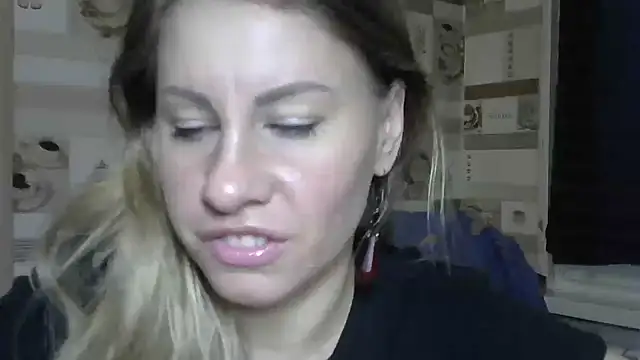 TherestlessKitty online show from 11-17-25, 06:41