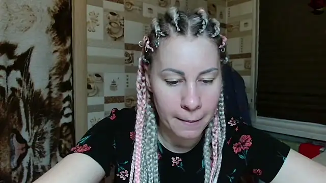 TherestlessKitty online show from 04-27-26, 10:19