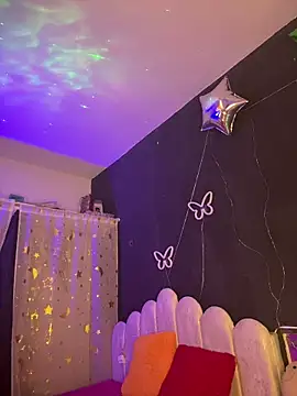 AlisonHoot69 online show from 12-04-25, 12:53