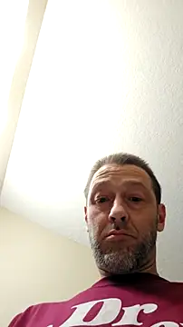 Snapshot of JerkMehof chatting on 12-20-25, 08:21 JerkMehof online show from 12-20-25, 08:21