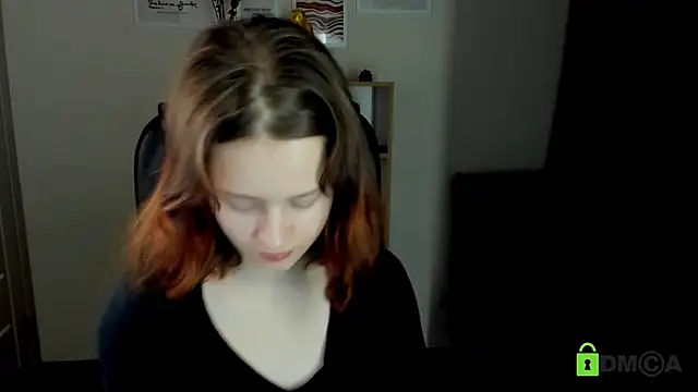 Snapshot of Alina_Mills chatting on 12-04-25, 10:02 Alina Mills online show from 12-04-25, 10:02