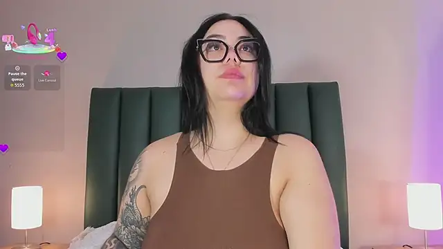 juicy led  online show from 04-22-26, 11:12