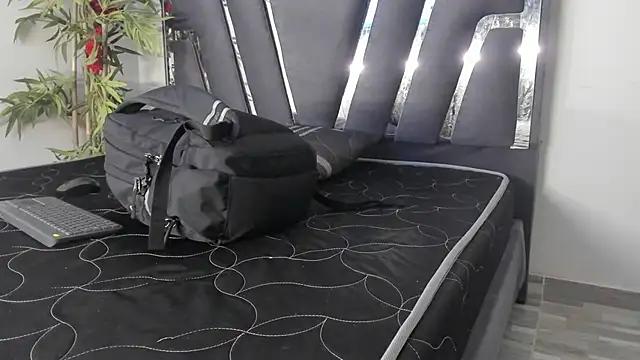 Snapshot of Black_Rose2 chatting on 03-07-25, 11:29 Black Rose2 online show from 03-07-25, 11:29