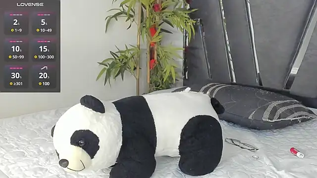 Snapshot of Black_Rose2 chatting on 03-13-25, 11:51 Black Rose2 online show from 03-13-25, 11:51