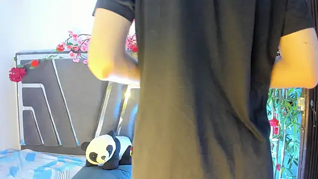 Snapshot of Black_Rose2 chatting on 11-16-25, 11:27 Black Rose2 online show from 11-16-25, 11:27