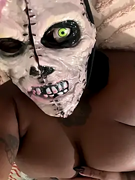 Goddess Nafeesha online show from 11-01-25, 08:44