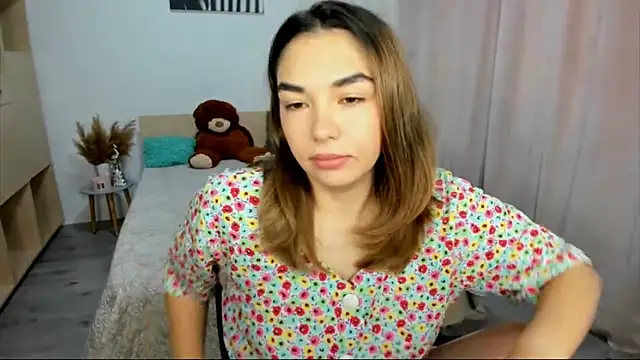 Snapshot of Alexa_Dolly12 chatting on 11-17-25, 06:41 Alexa Dolly12 online show from 11-17-25, 06:41