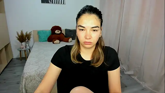 Snapshot of Alexa_Dolly12 chatting on 11-20-25, 08:25 Alexa Dolly12 online show from 11-20-25, 08:25