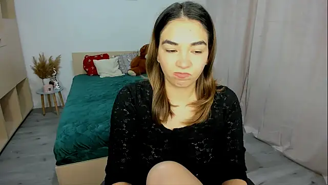 Snapshot of Alexa_Dolly12 chatting on 12-05-25, 06:33 Alexa Dolly12 online show from 12-05-25, 06:33